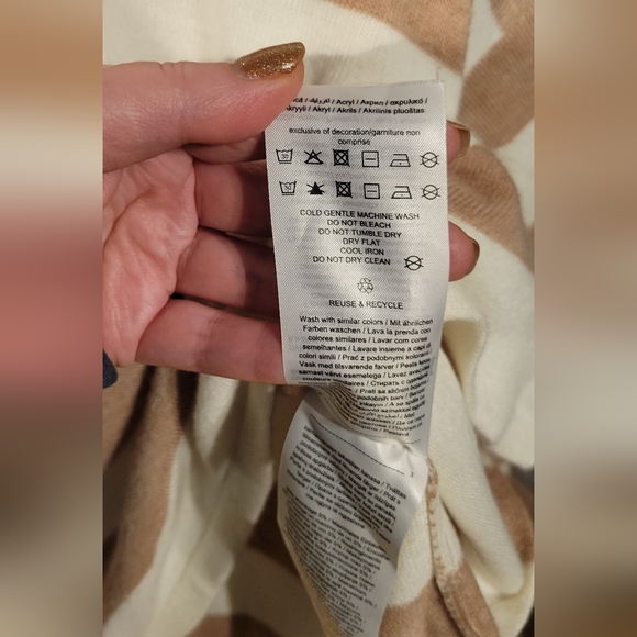 Only-Stripped Sweater-Large - Picture 6 of 6